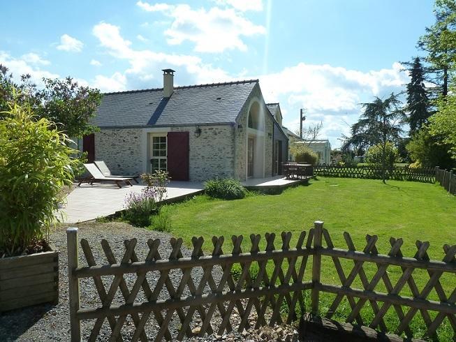 Au Bas Chalonge Chambres D'Hotes Ligne  Exterior photo